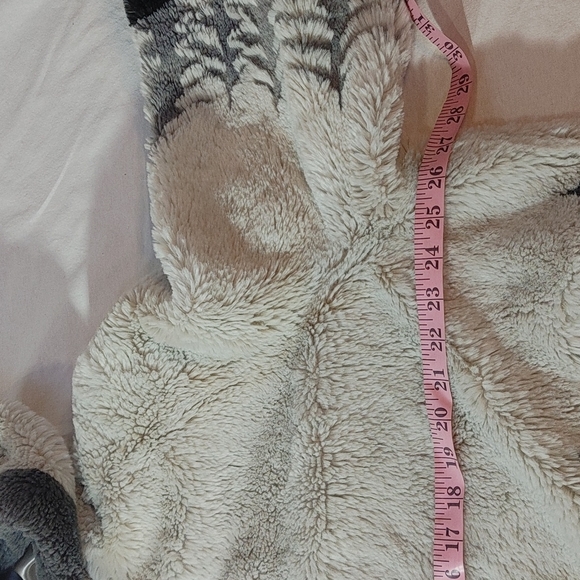 Lake Matley Hooded Coat - Picture 6 of 11